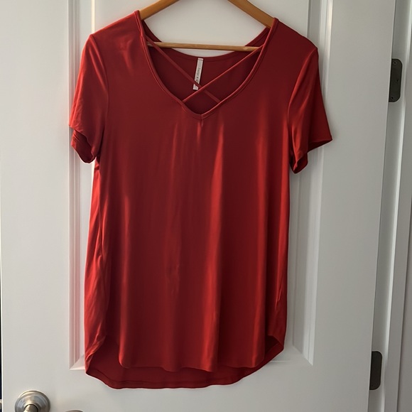 Lime n Chili Criss Cross Women Short Sleeve Top Size Medium - Picture 4 of 7